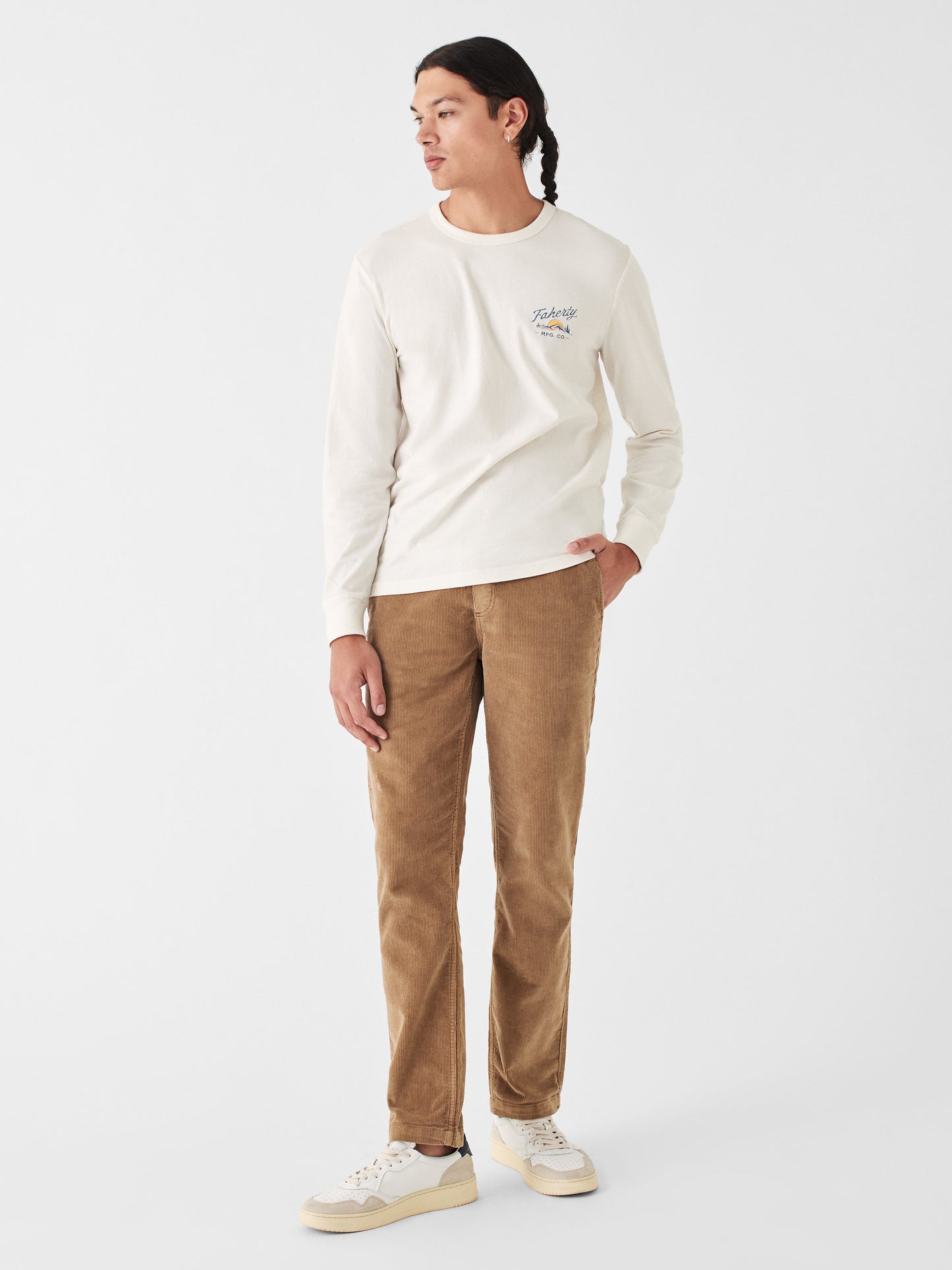 Graphic Long-Sleeve Desert Tee - White Wall