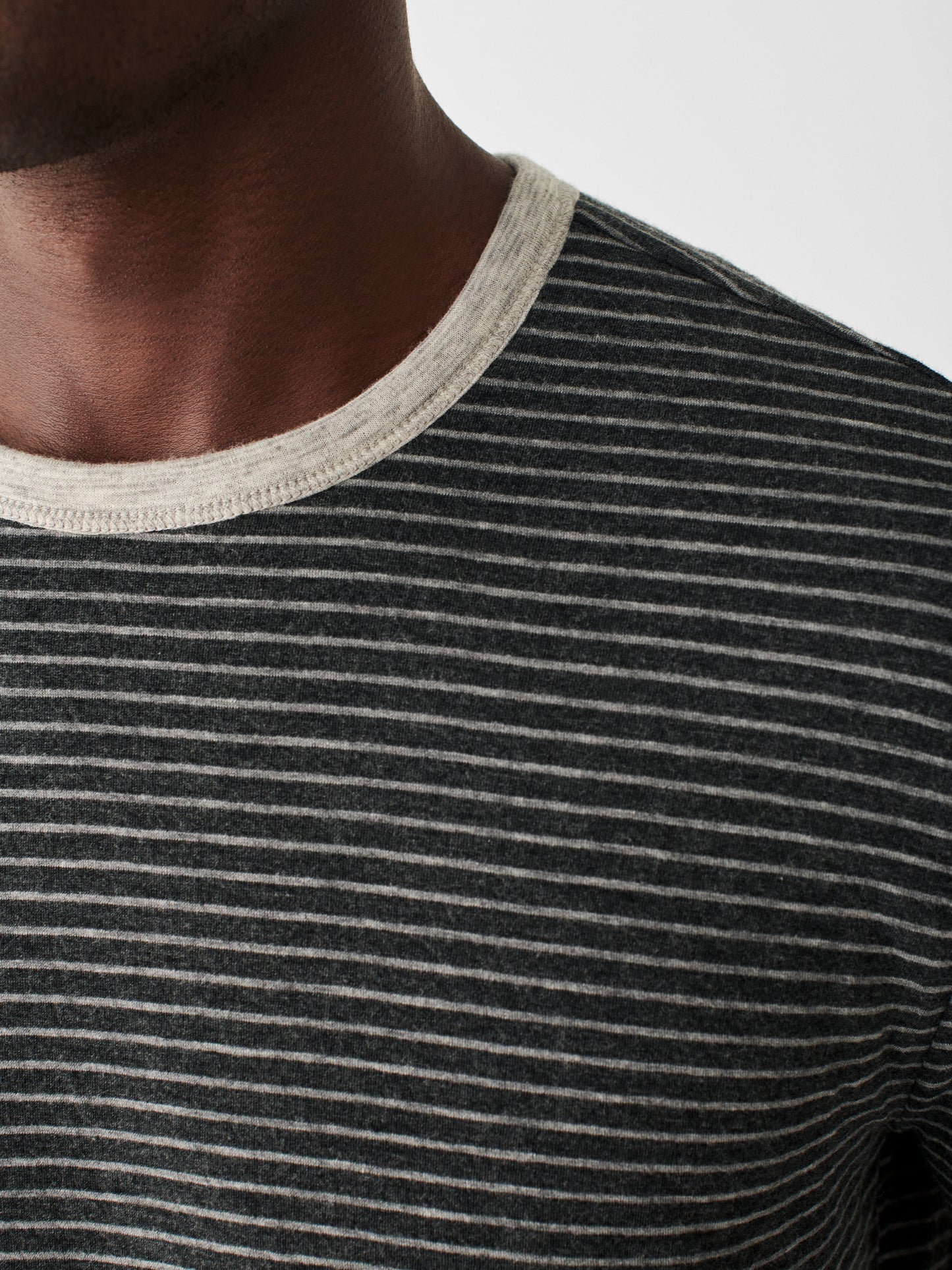Cloud Reversible Crew - Snowrock Feder Stripe / Charcoal Grey Stripe
